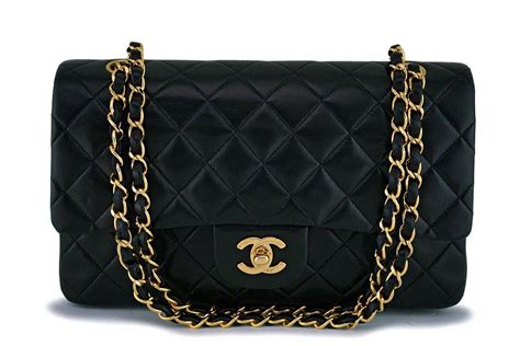 chanel classic flap bag medium in lambskin hinta|chanel classic flap small price.